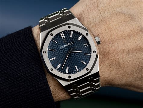 audemars piguet royal oak cinturino gomma|audemars royal oak watches.